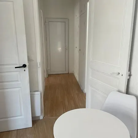 2p & Gare 4 Pers Parking * Cagnes-sur-Mer